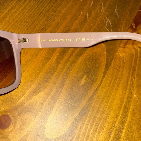 New Marc Jacobs Square Sunglasses Quiet Luxury Light Pink  display picture 1